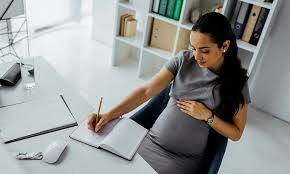 EMPREGADA GESTANTE